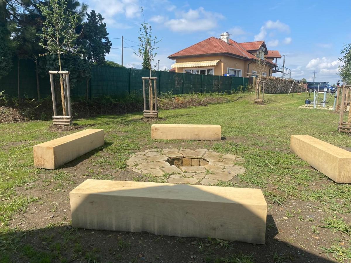 Penzion Rozkoš Průhonice Esterno foto