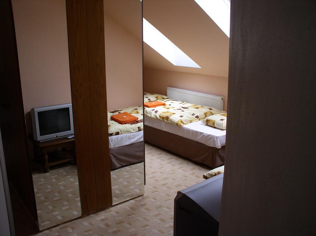 Penzion Rozkoš Průhonice Esterno foto